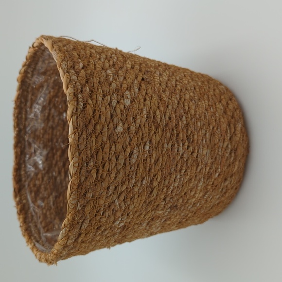 Natural Woven Grass Planter Pot Wastebasket Trash Can Vegan Sustainable Upcycled - Picture 2 of 6